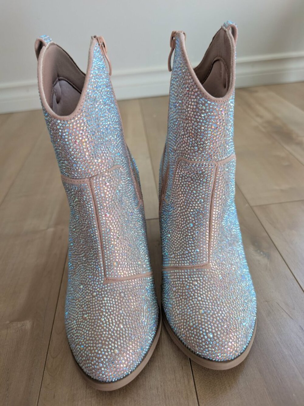 Torrid Silver Rhinestone Embellished Western Cowboy Boots 6WW NWOB - Picture 5 of 9